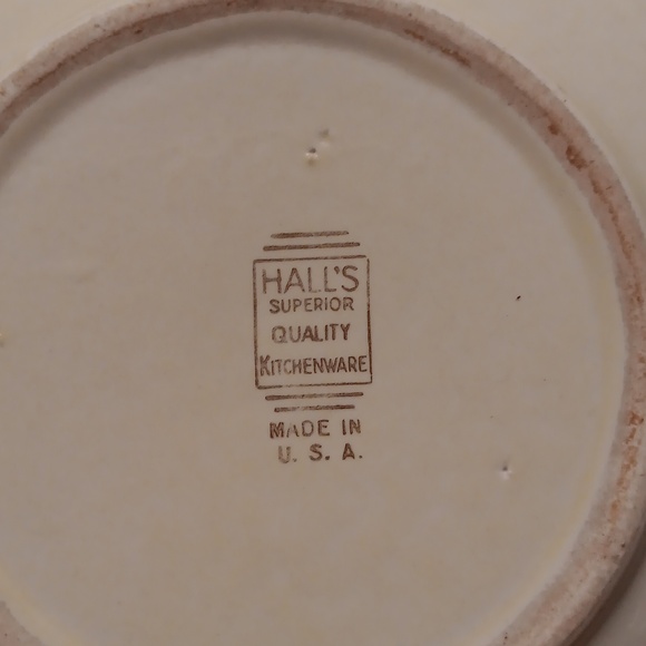 Vintage Halls Kitchenware large bowl made in the USA - Picture 3 of 5